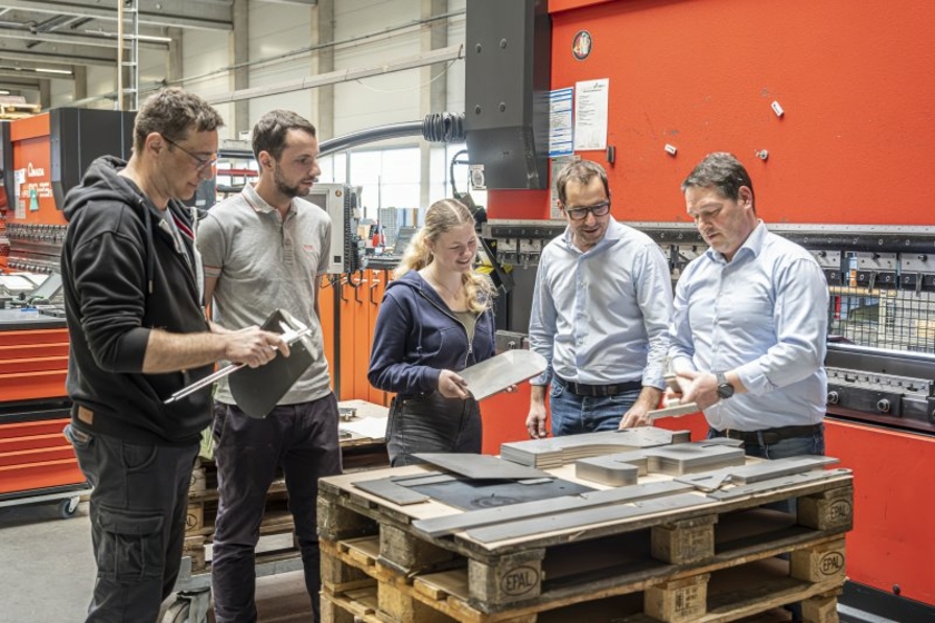 schnelligkeit-schlägt-preis-BLECH+ROHRE+PROFILE-burkholz-gmbh